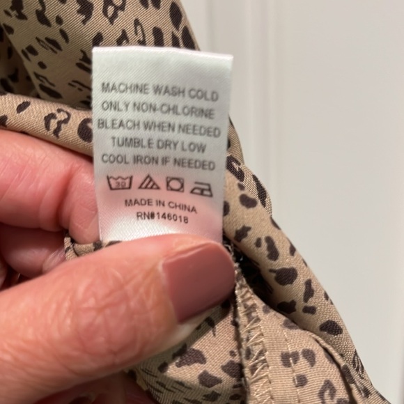 Leopard Print Women's Top - Picture 4 of 5